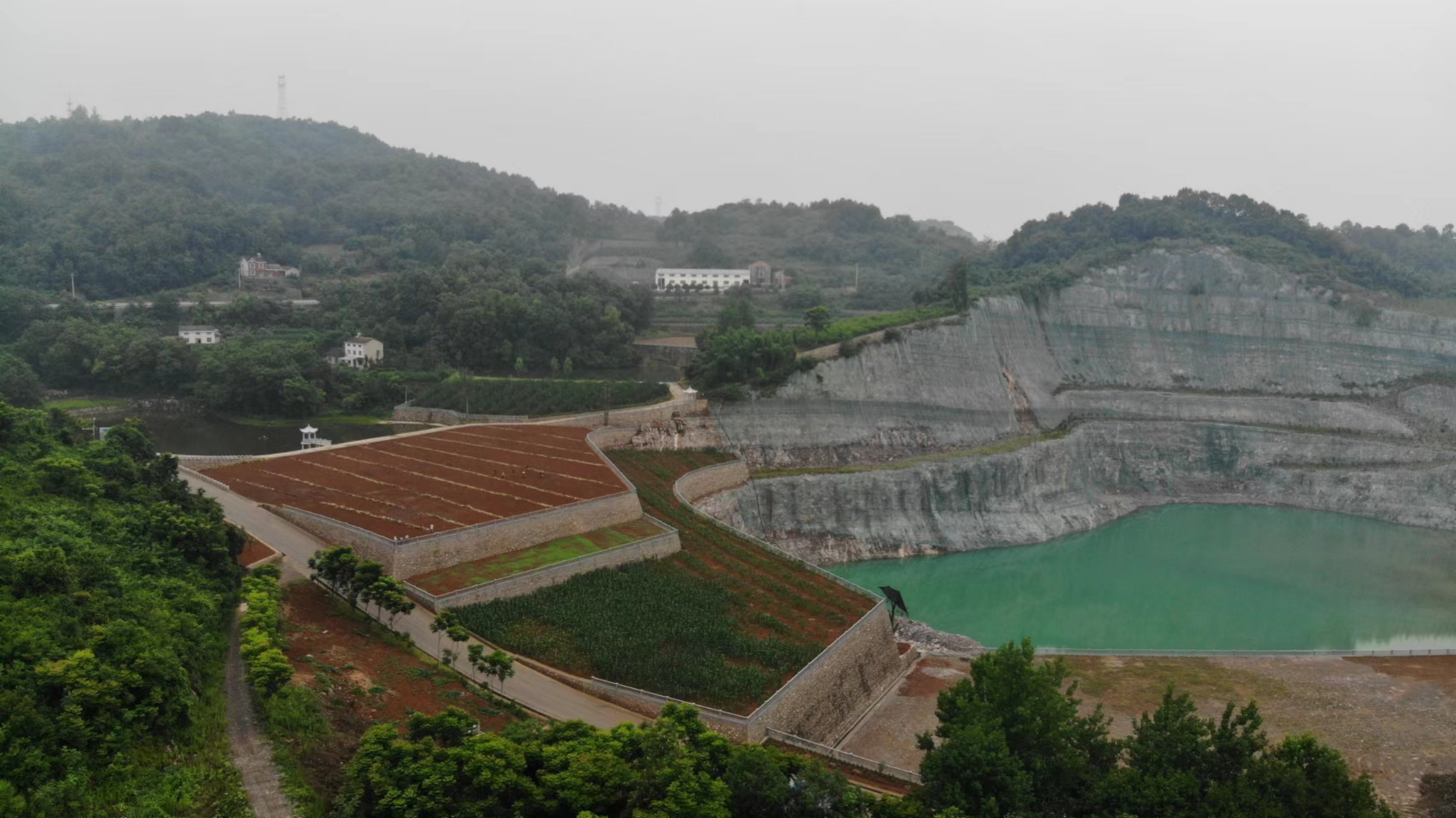 修复后的鹰子石建筑石料用灰岩矿