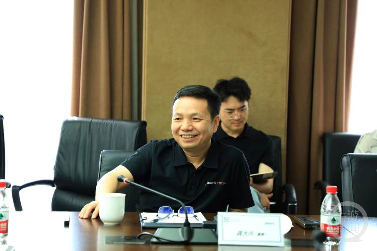 丰华股份董事长龚大兴