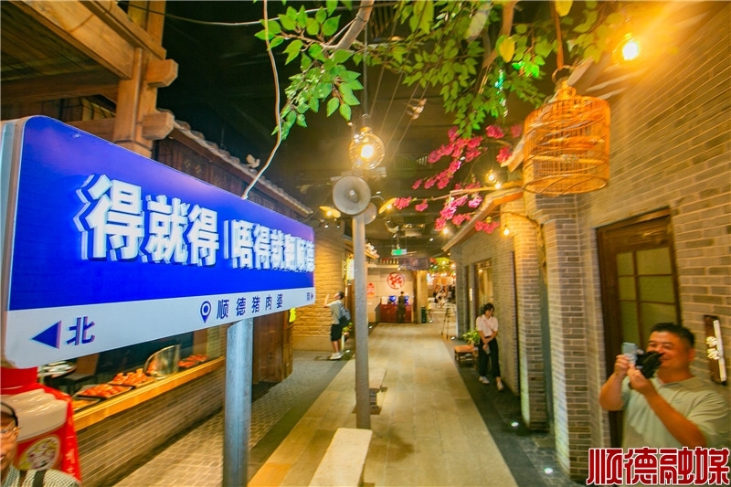 猪肉婆珠海店内场景。