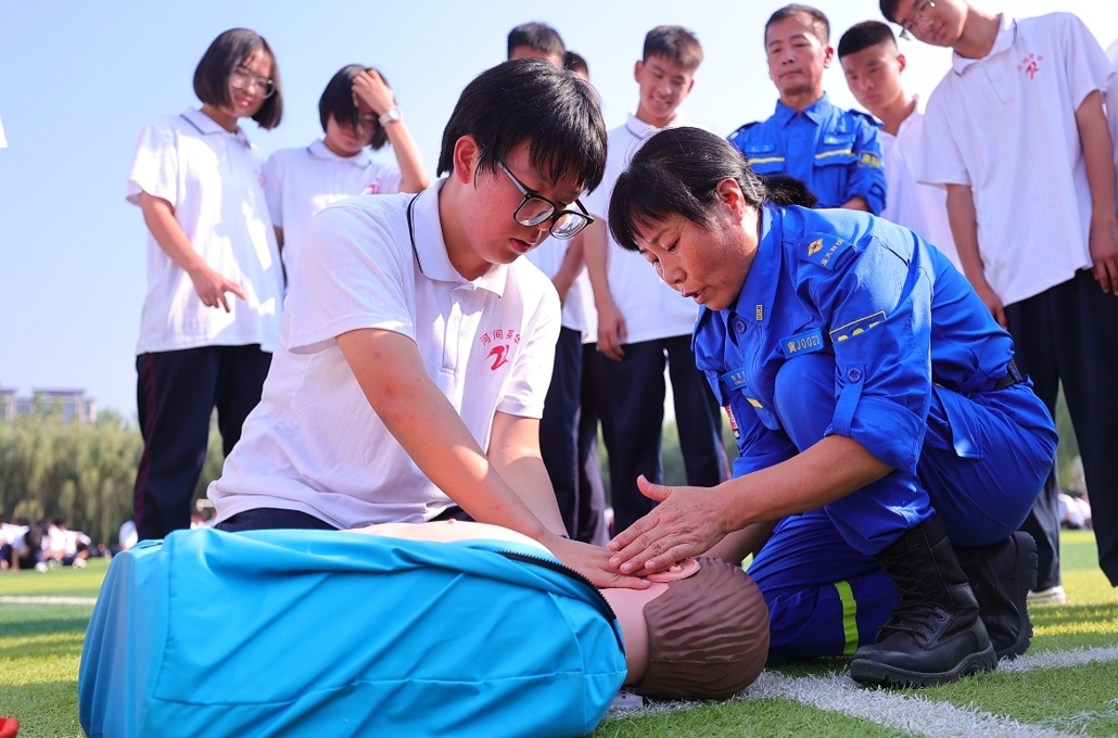 河间英华学校：急救知识进校园 生命守护在身边