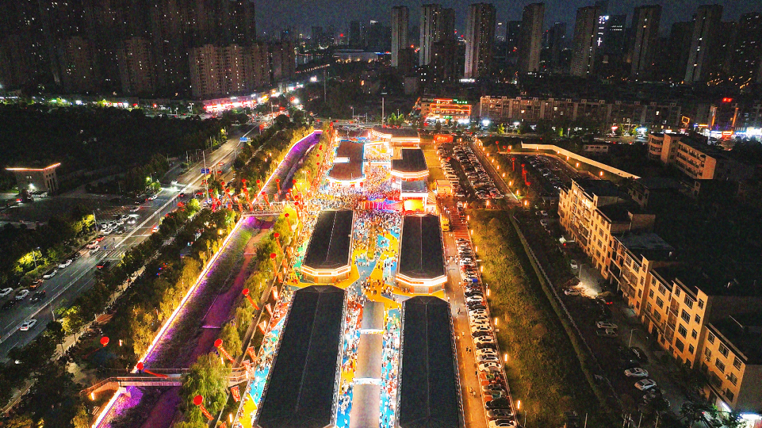 萍乡玉湖美食文化街“热辣出场”