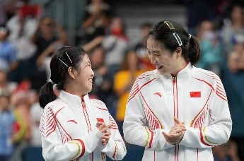 再添1金!东莞女将黄文娟巴黎残奥获乒乓球女子双打WD14金牌!