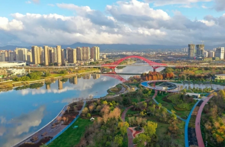 赣州蓉江新区探索“公园+生态价值转换”新路径