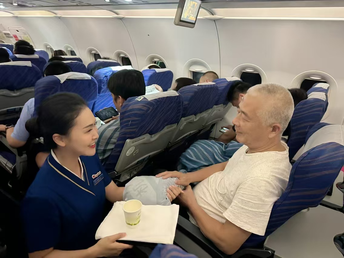 南航暑运旺季优化特殊旅客服务流程，提升乘机服务满意度