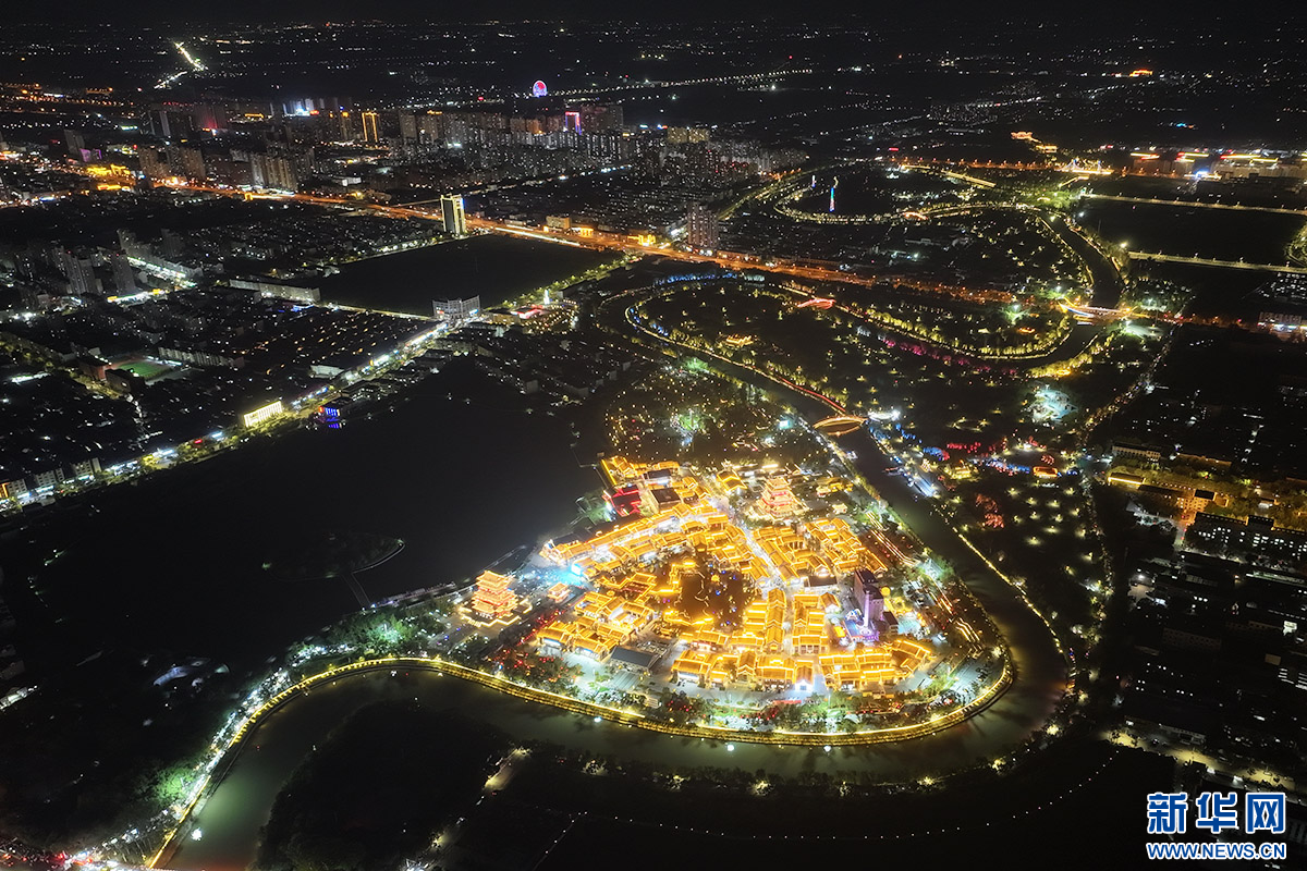 沧州市城区夜景。新华网发 刘冲 摄
