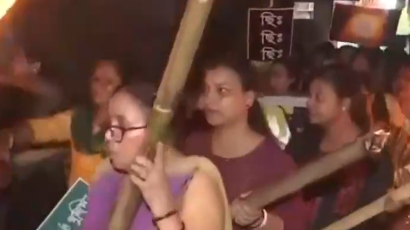 印度女医生遭奸杀事发邦修改法案：强奸犯量刑最高可判死刑