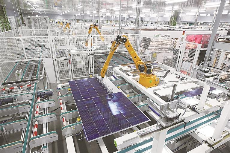 晶科能源生产车间
