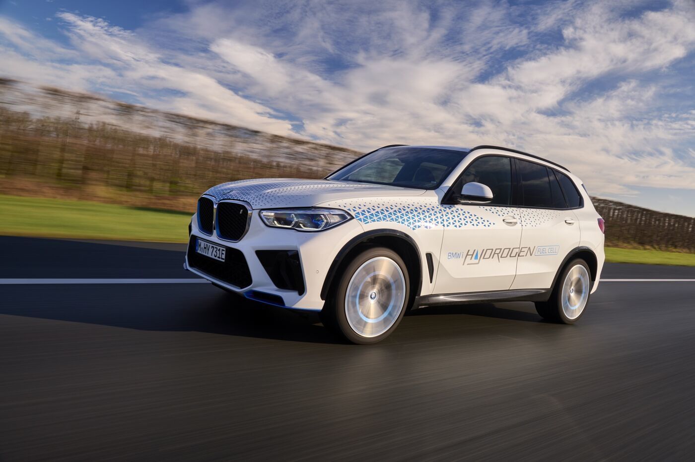 BMW iX5 氢能源主张车