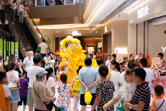 聚焦社交场景打造，长沙雨花旭辉里正式开业