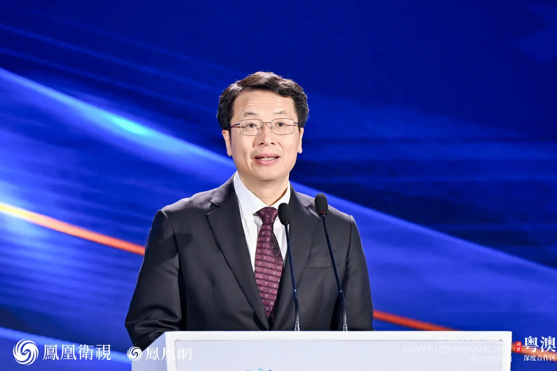 广东省委常委、常务副省长 张虎