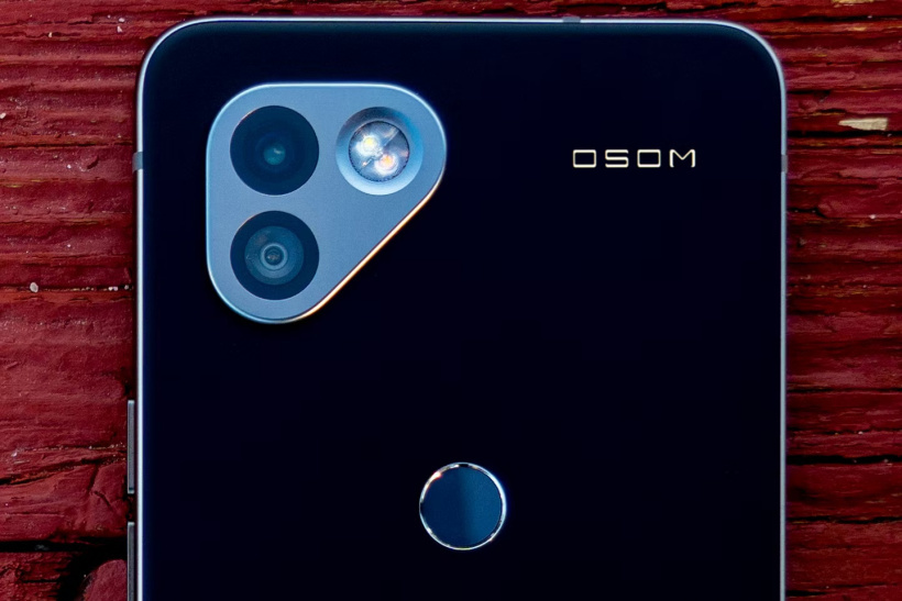 ▲ Osom 公司推出的“Essential Phone 精神续作”Solana Saga 手机