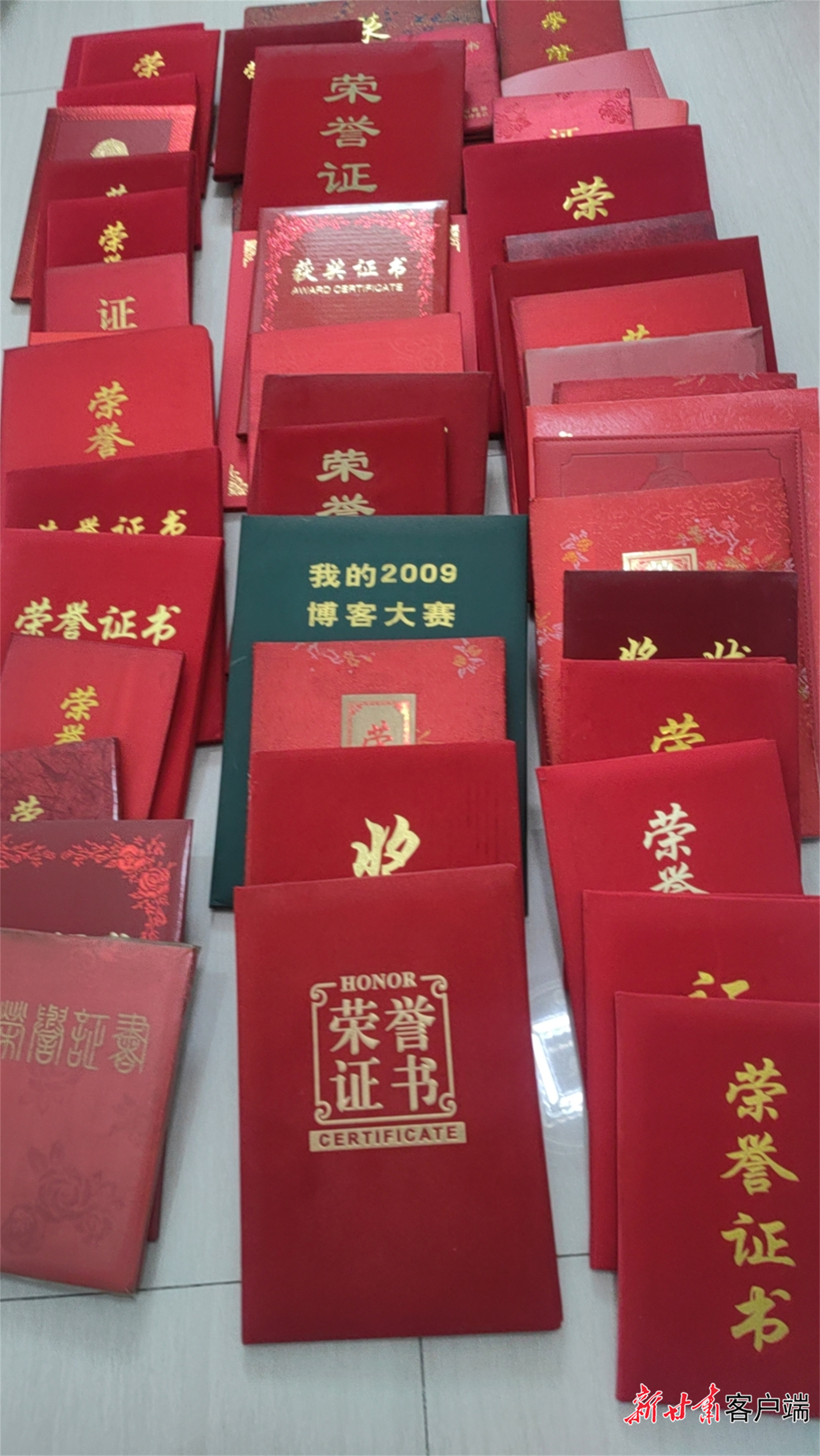 鲁传江创作以来的获奖证书