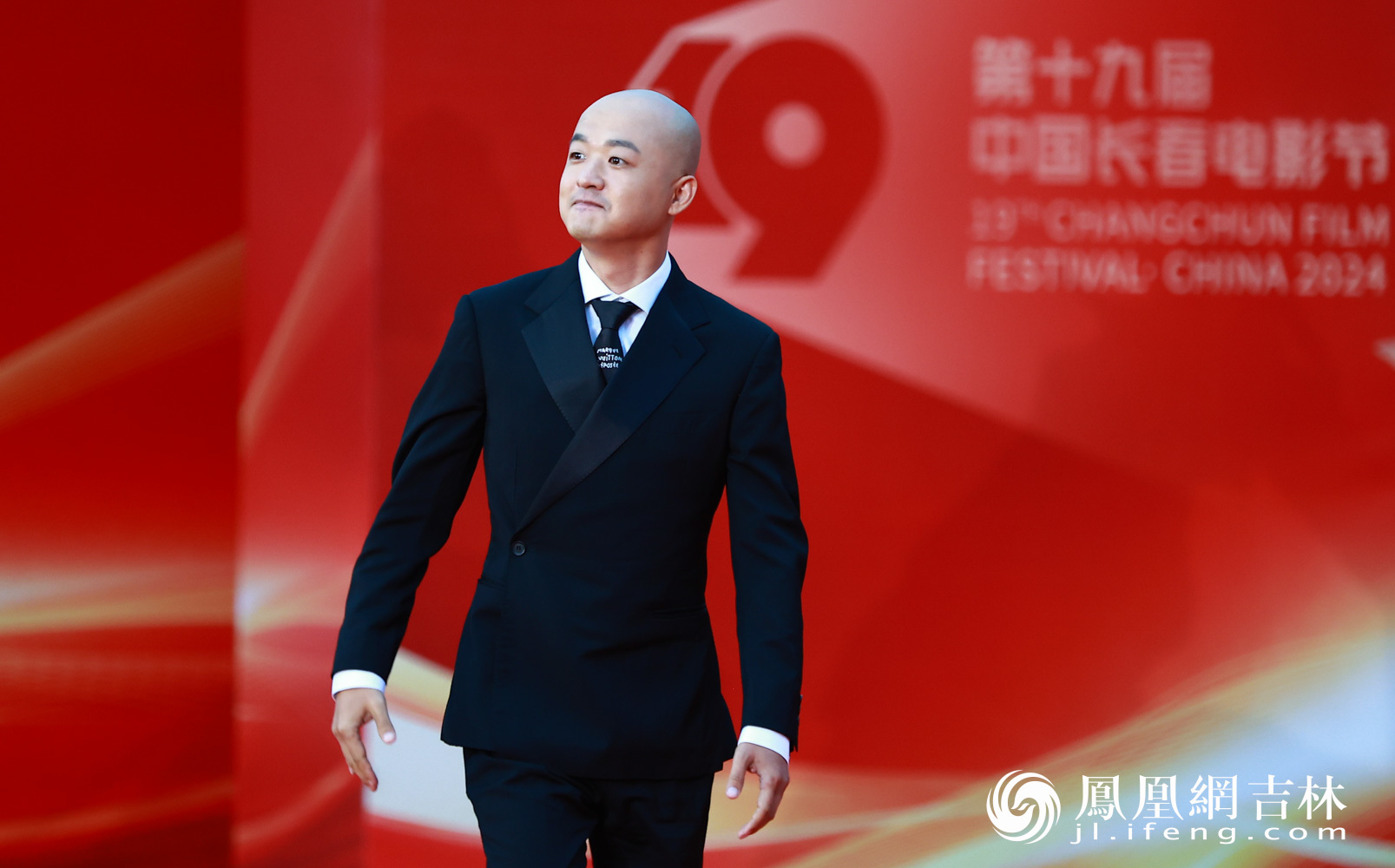 包贝尔在红毯仪式上亮相。