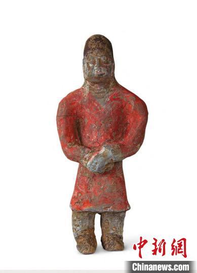 山西大同恒安街北魏时期M96号墓出土的男侍俑。山西省考古研究院 提供