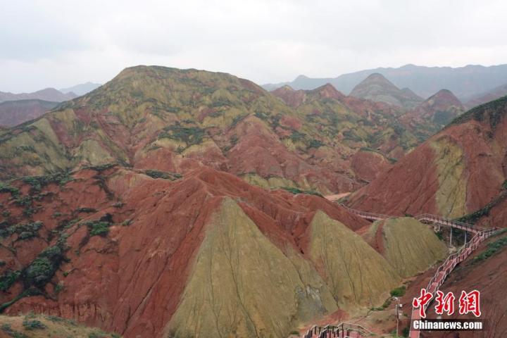 9月12日,兰州水墨丹霞风景区。