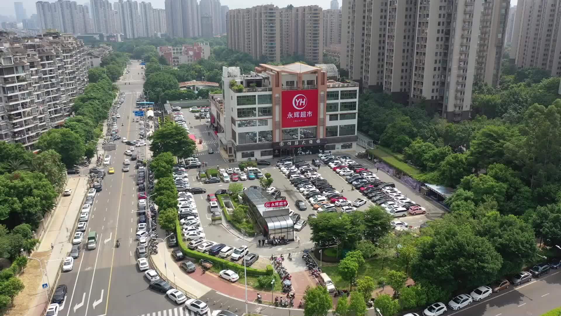 全国首批“学习胖东来”自主调改的永辉超市上“新”