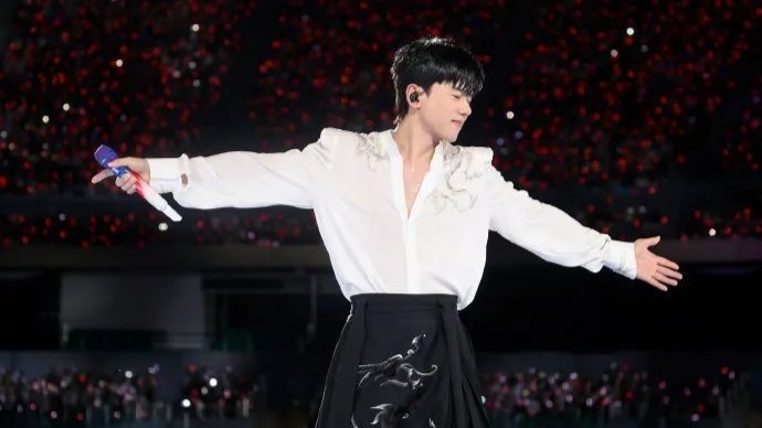 张杰演唱会上自报“手机号”  连累号主接到大量不明来电后被迫关机封面图