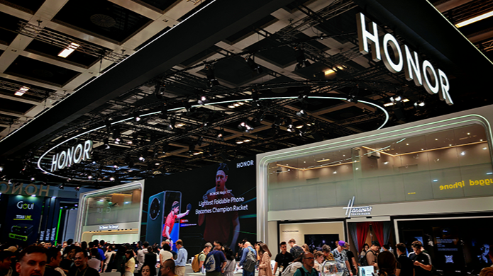 IFA2024:荣耀用Magic V3与AI反诈 震惊欧洲市场？！