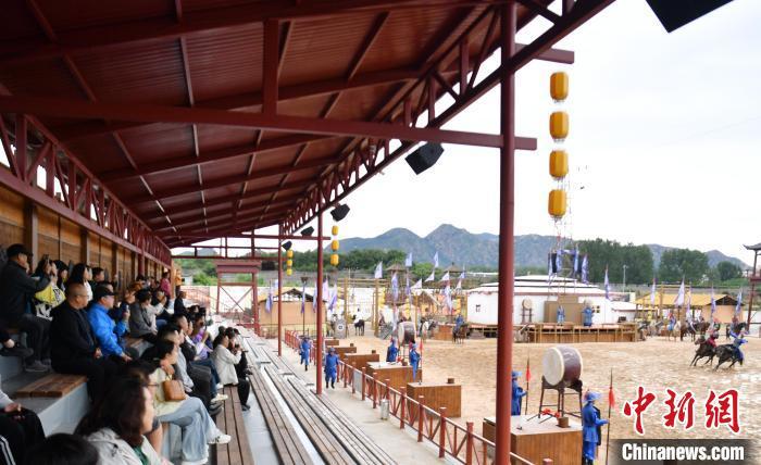 河北秦皇岛：长城文化主题演出受追捧
