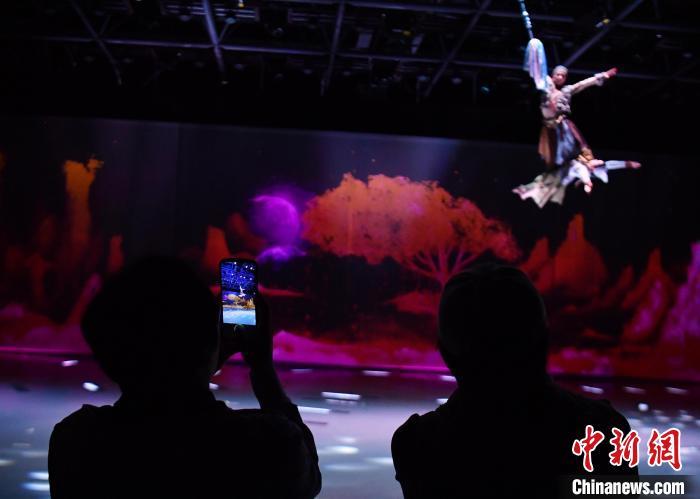 图为大型室内史诗演出《长城》现场。韩冰 摄