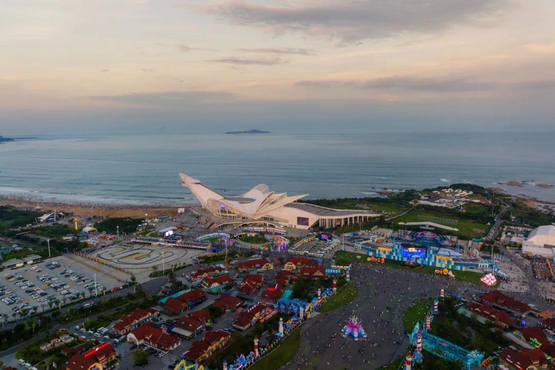 青岛西海岸啤酒城。（图/图虫创意）