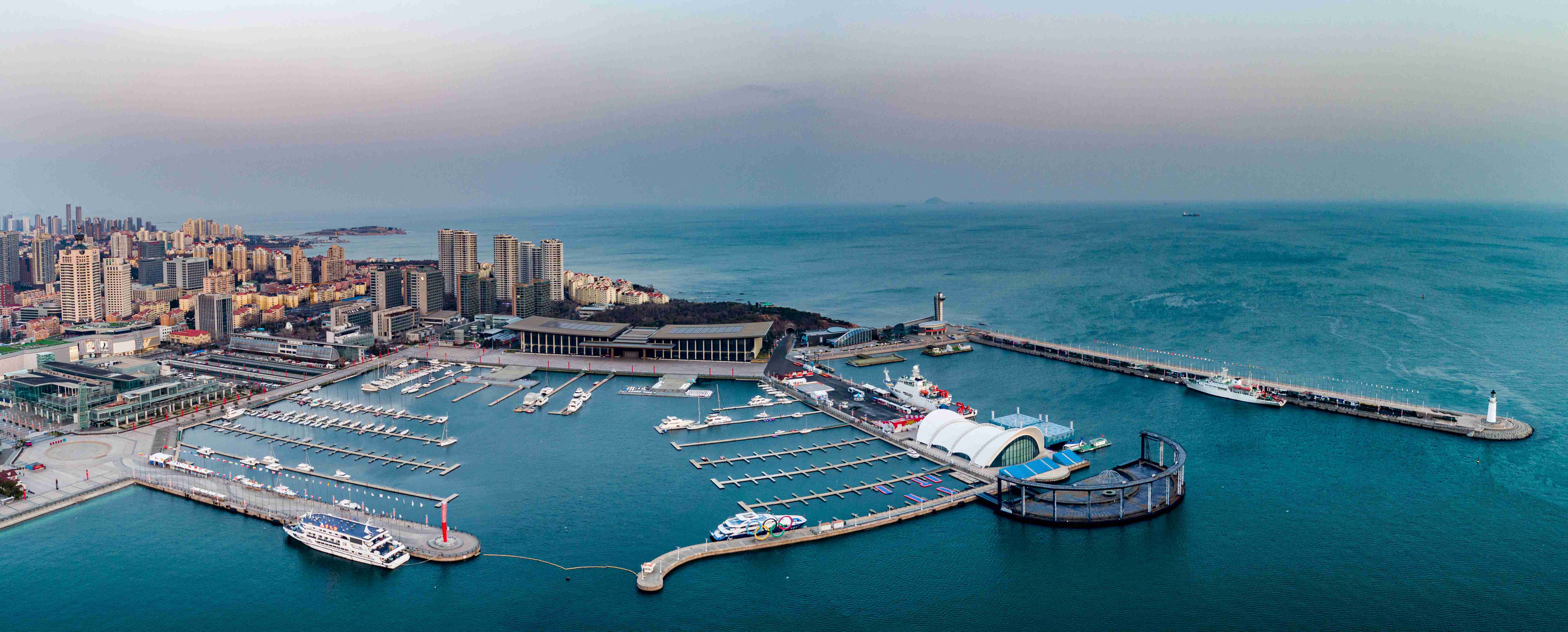 事关“双节”出行 青岛城运全面升级服务模式