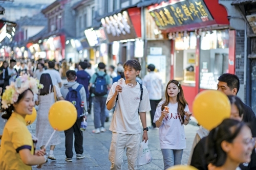 我们的节日&middot;中秋｜传统遇时尚 “花样”过中秋