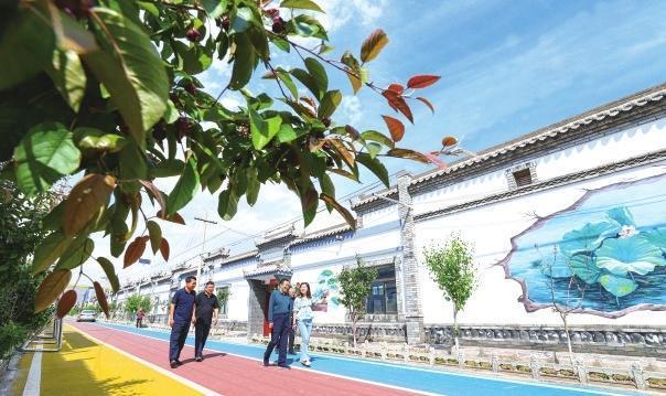 山丹县清泉镇双桥村村容村貌焕然一新