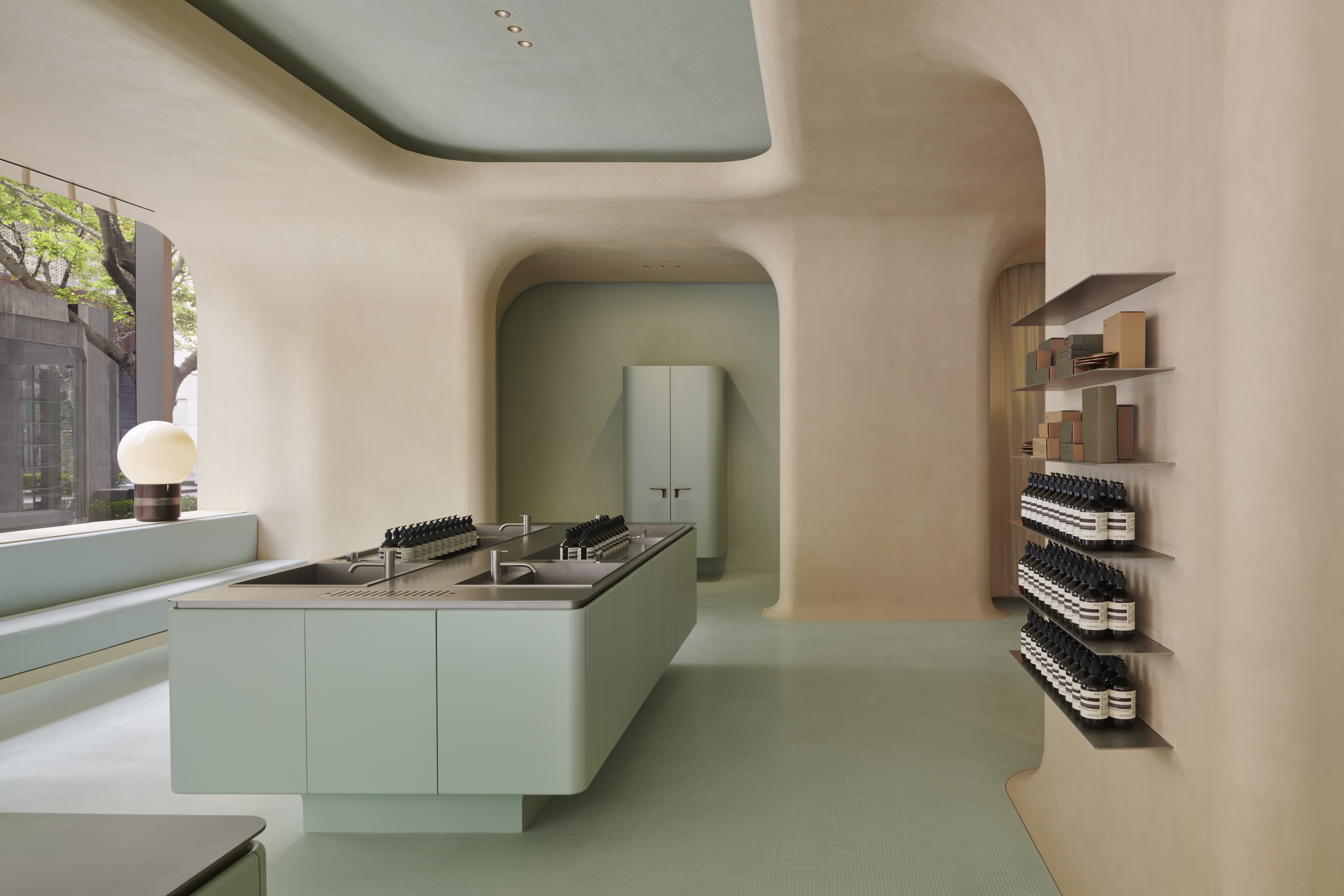 对话城市美学新境：Aesop伊索店亮相万象天地 开设第二家在深门店