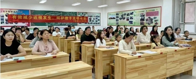 宁晋县兴宁街小学举办爱眼护眼专题讲座