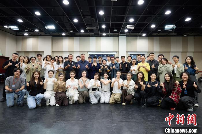 主创合影　中国国家话剧院供图