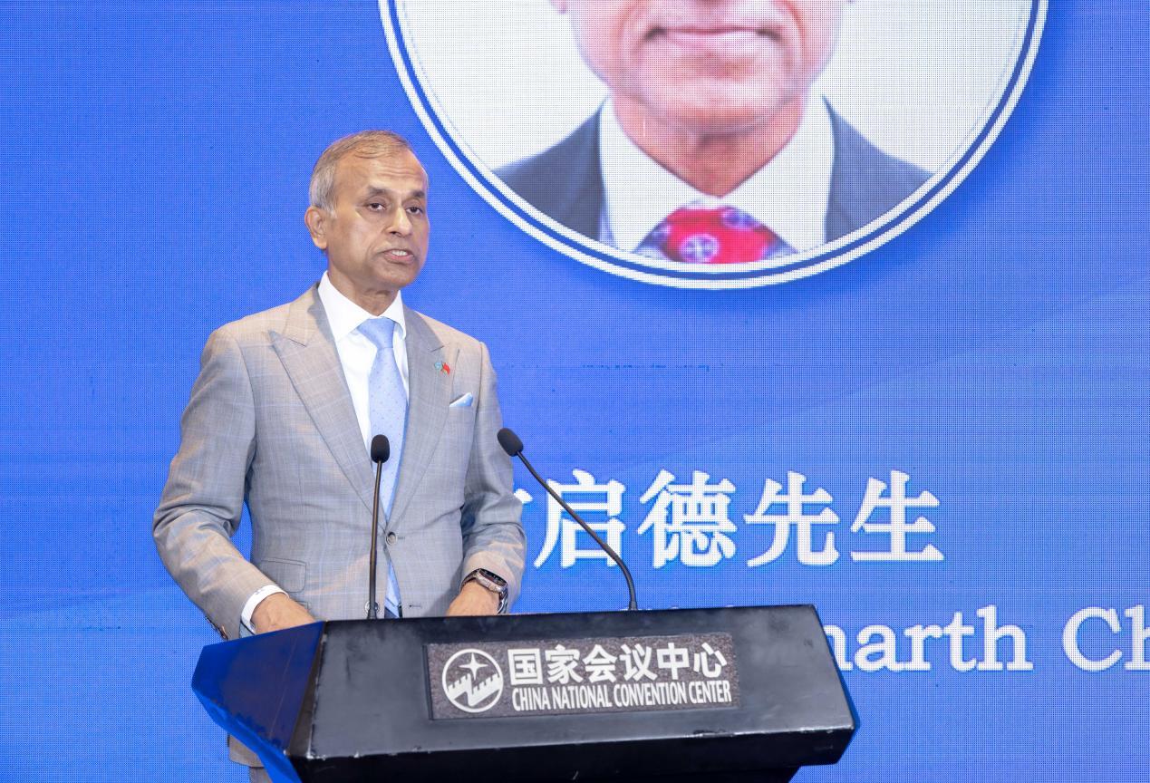 常启德发表主旨演讲