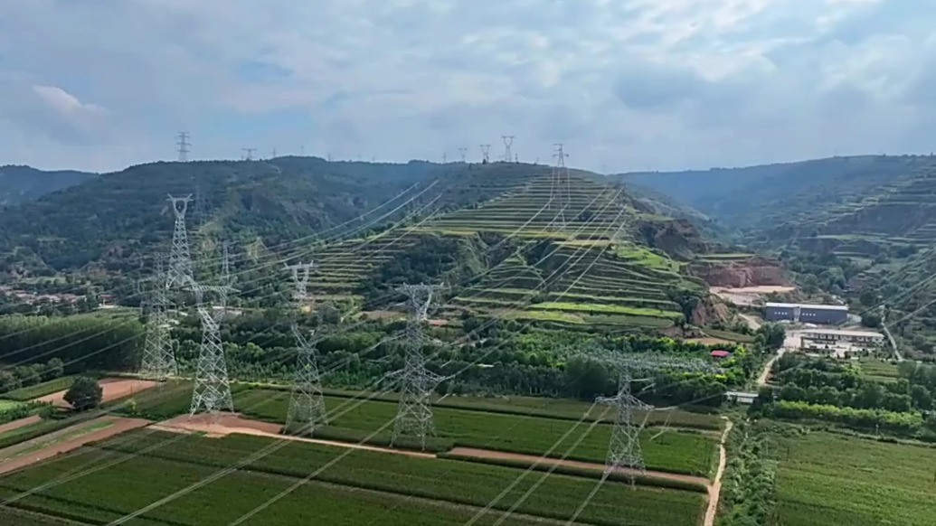 横跨路桥穿峻岭　陇电入鲁加速度