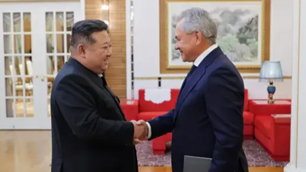 朝中社:金正恩会见俄联邦安全会议秘书绍伊古