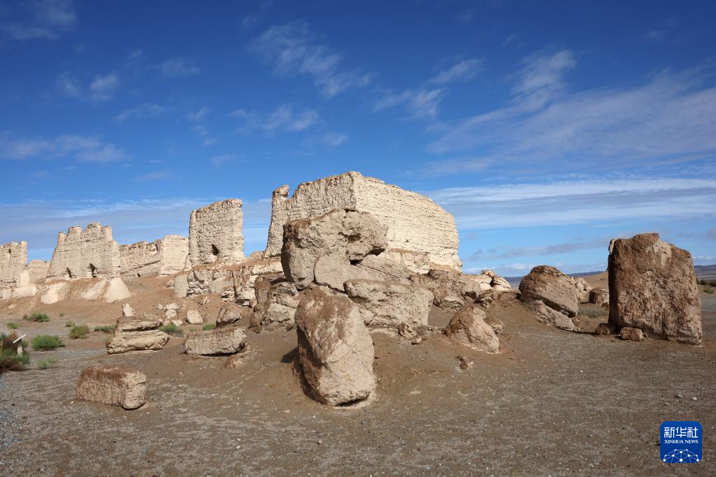 这是雨后的大方盘城景色（9月4日摄）　新华社记者　陈斌　摄