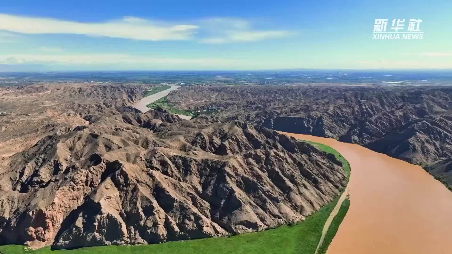 千城胜景｜宁夏银川：万亩荒漠变葡园绿洲 又是一年丰收季