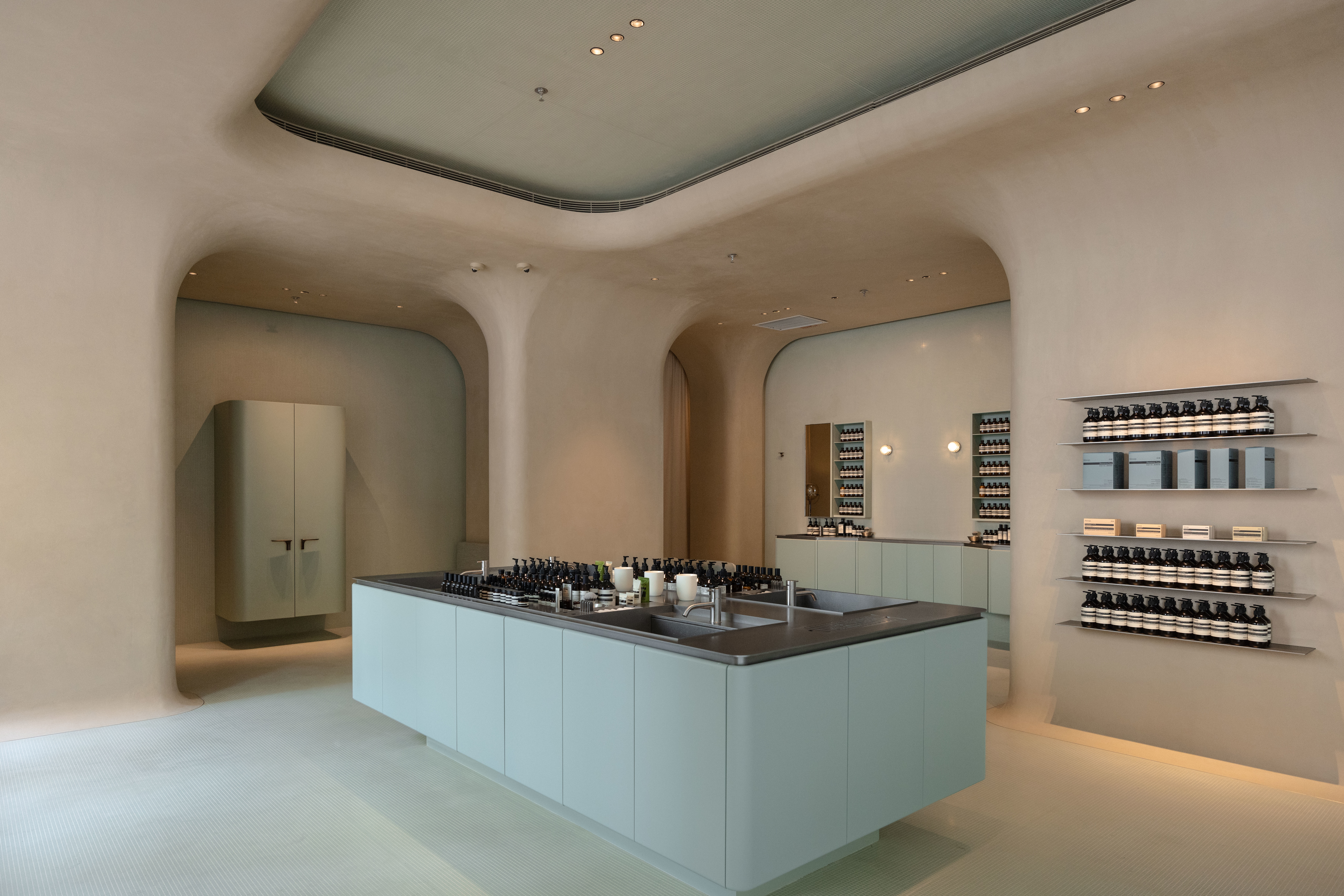 对话城市美学新境：Aesop伊索店亮相万象天地 开设第二家在深门店