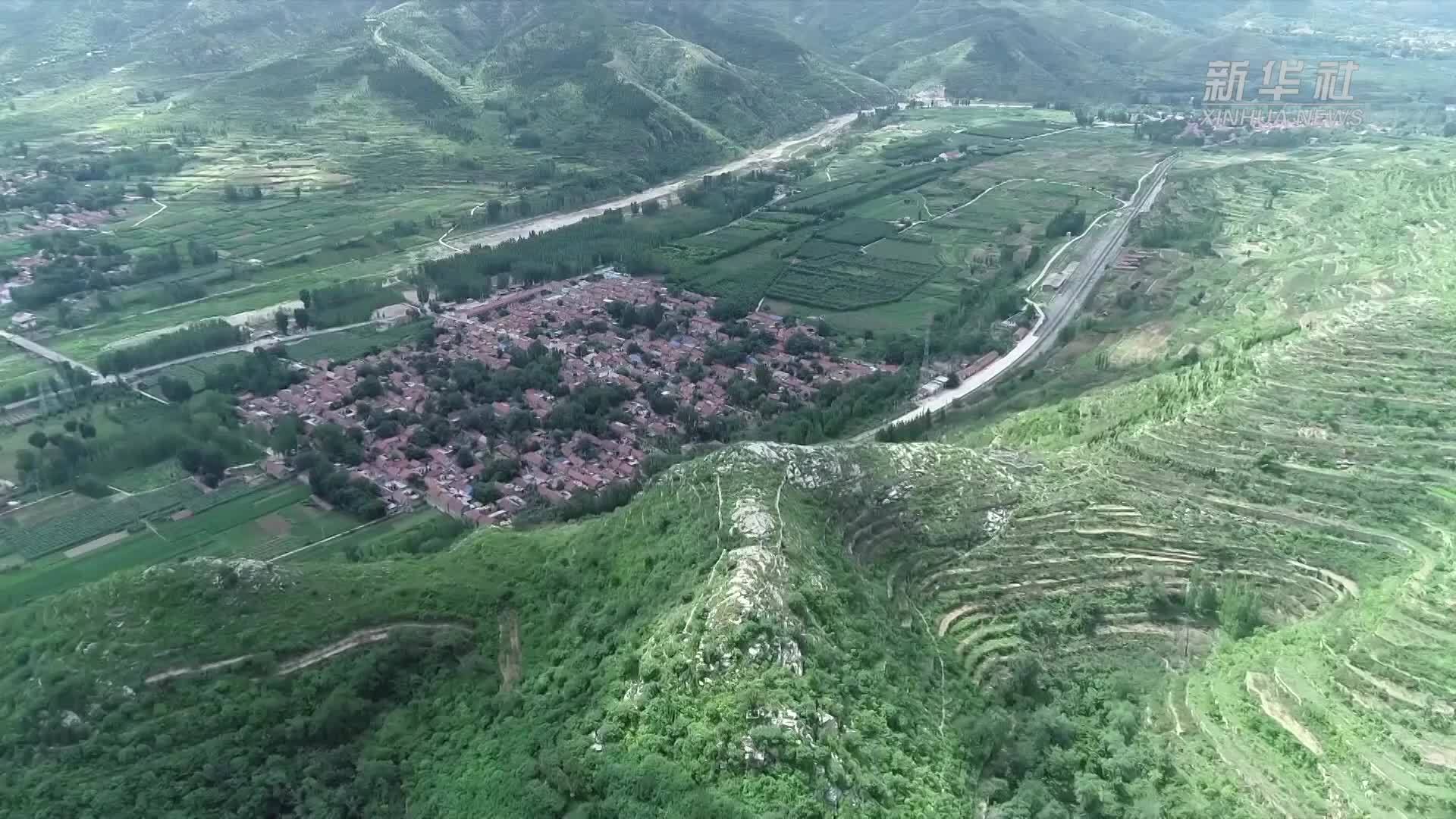 奋进强国路 阔步新征程︱向上的中国·行走在大山里的“流动法庭”