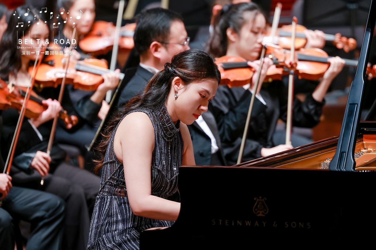 钢琴家许韵頔演绎《G大调钢琴协奏曲》