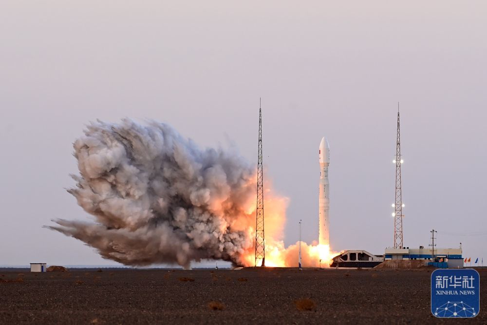 雷霆一号行动活靶 212944808C96652C268EBA358A813BD07946802B_size57_w1000_h667.jpg