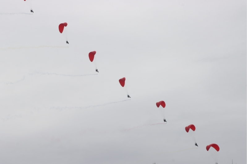 相约浮梁,尽情滑翔!2024中国国际滑翔伞公开赛开幕