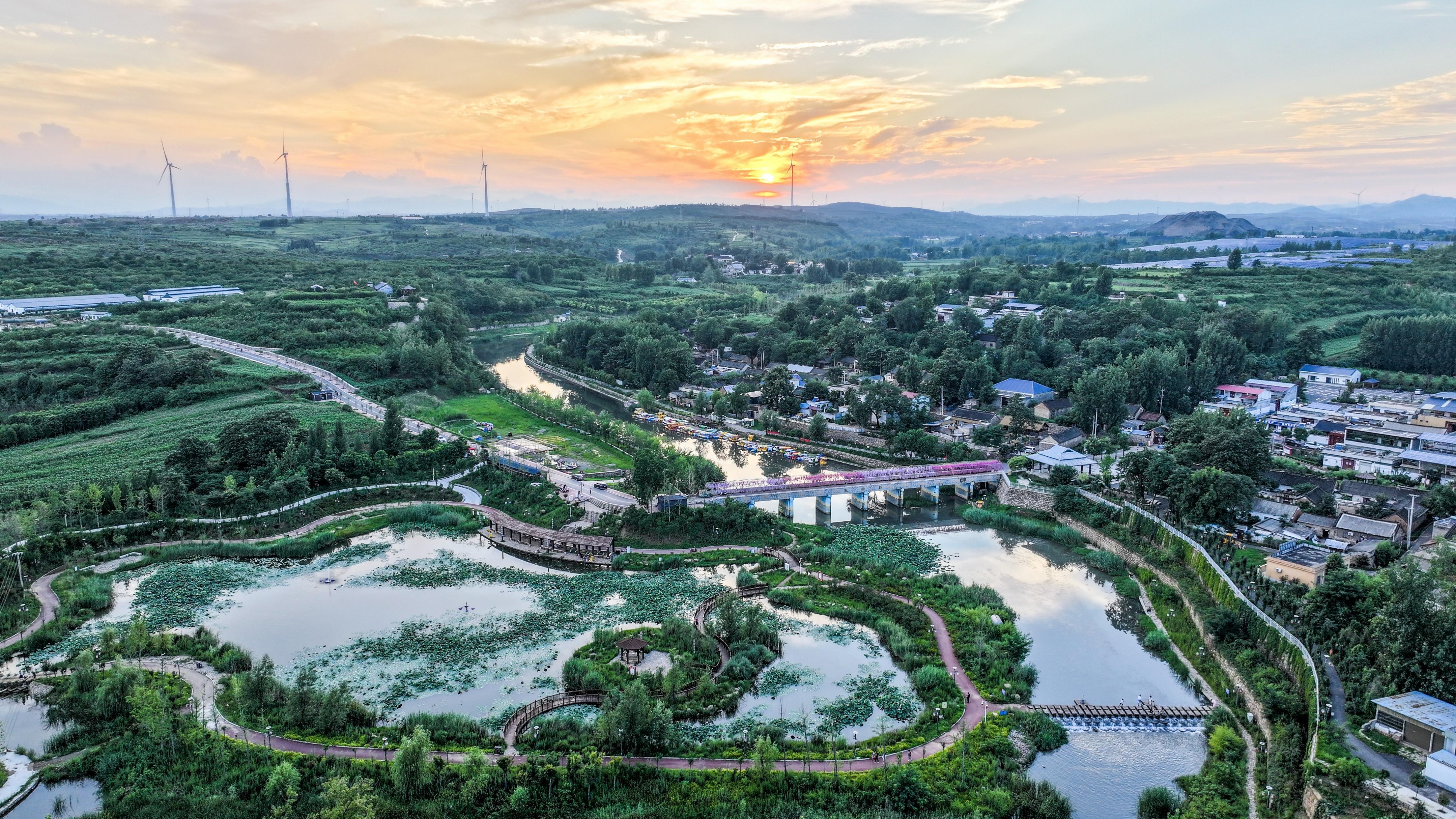 美丽乡村梁洼镇鹁鸽吴村（摄影：郭东伟）