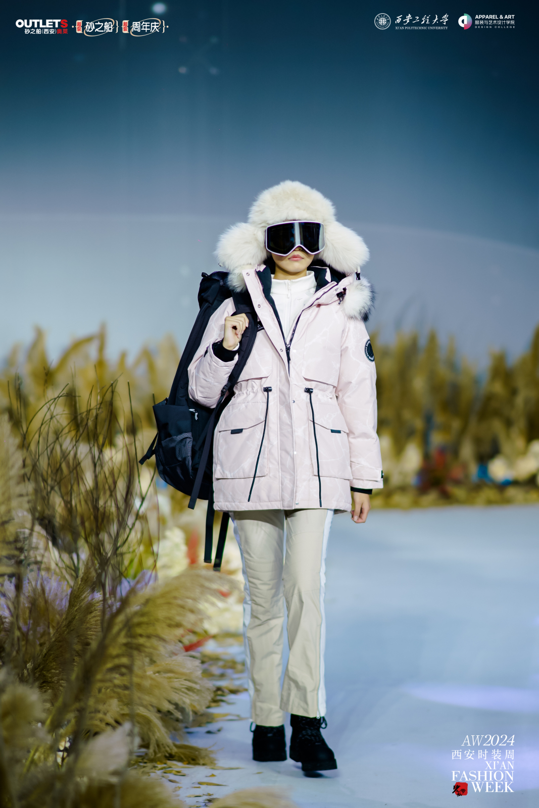 “艺术商业 超级奥莱” 砂之船西安奥莱启动红色风暴七周年庆活动