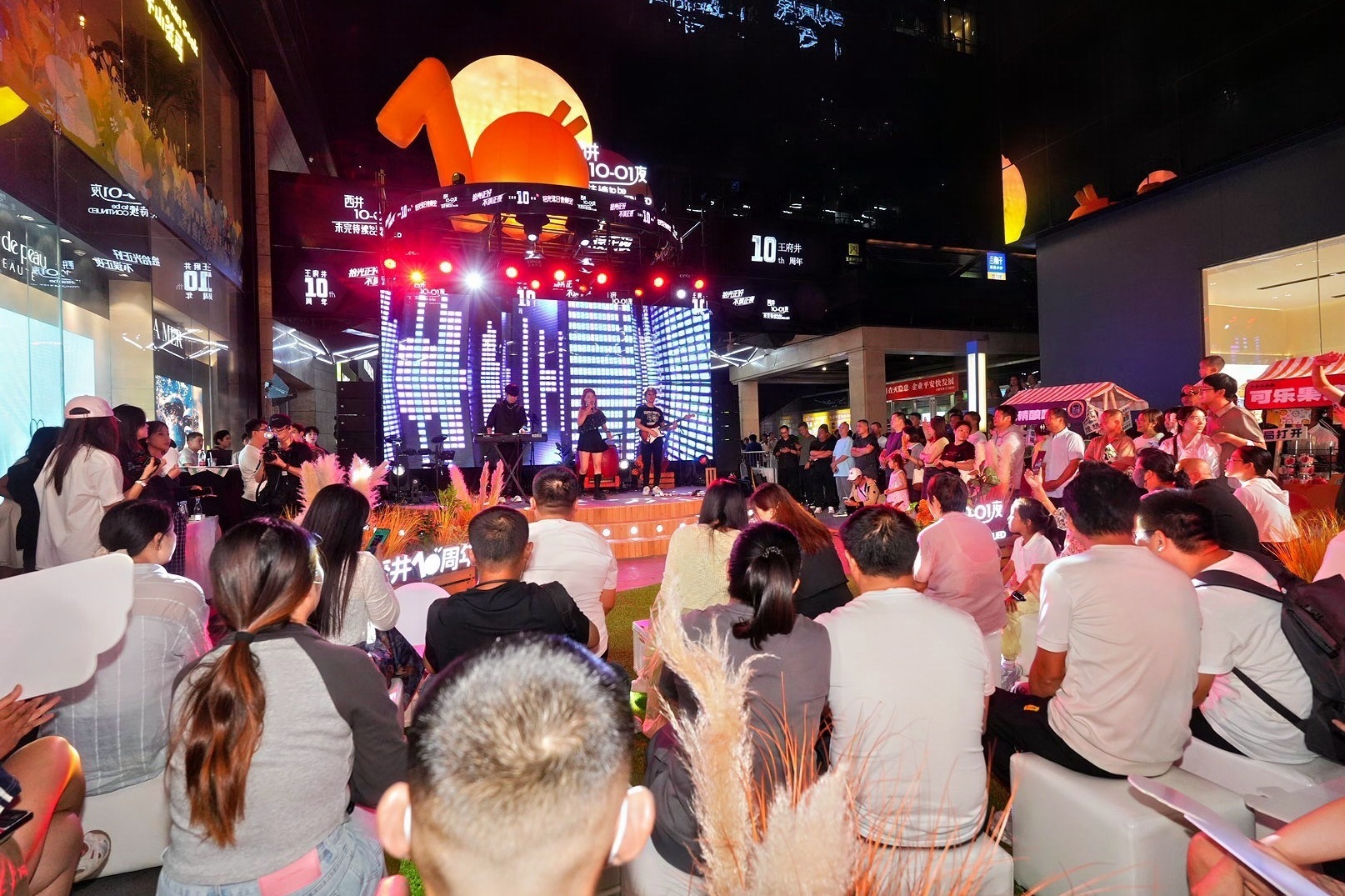 创新不止焕新前行 西安王府井百货永宁门店落地十周年