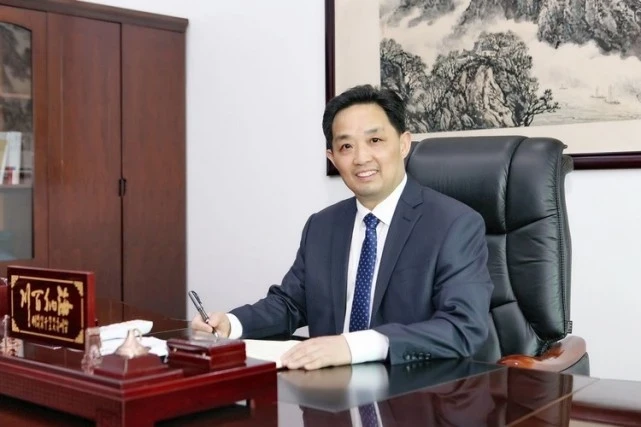 万盛经开区党工委书记袁光灿已出任重庆市体育局党组书记、局长