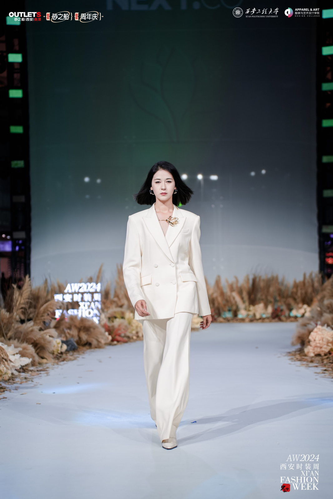 “艺术商业 超级奥莱” 砂之船西安奥莱启动红色风暴七周年庆活动