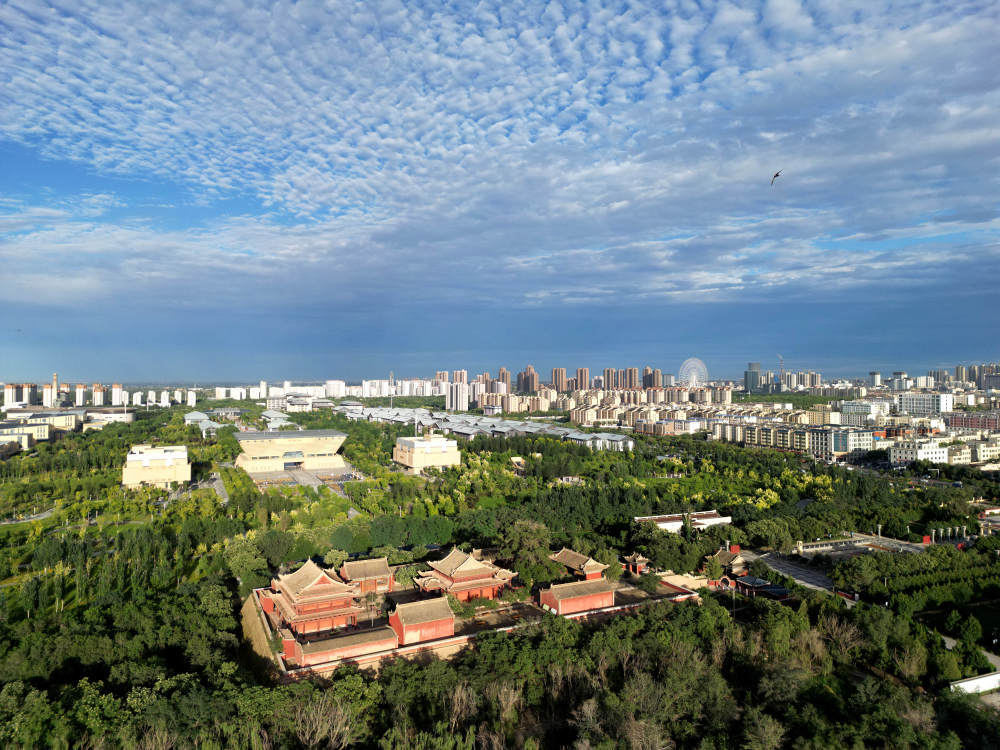 8月6日拍摄的武威雷台汉墓（无人机照片）　新华社发（姜爱平　摄）