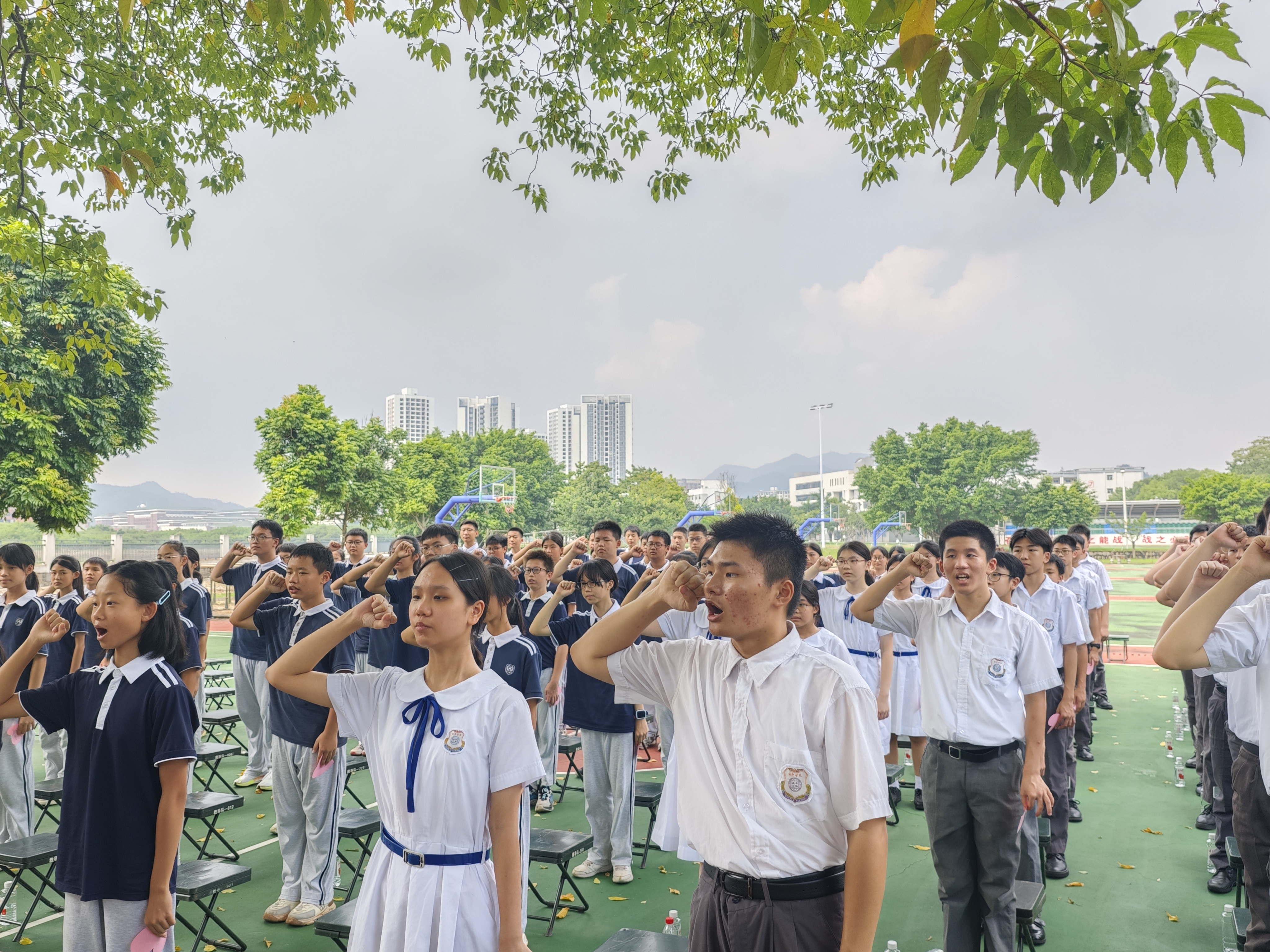深化国防教育合作 珠澳学子庆国庆活动在珠海军营举办