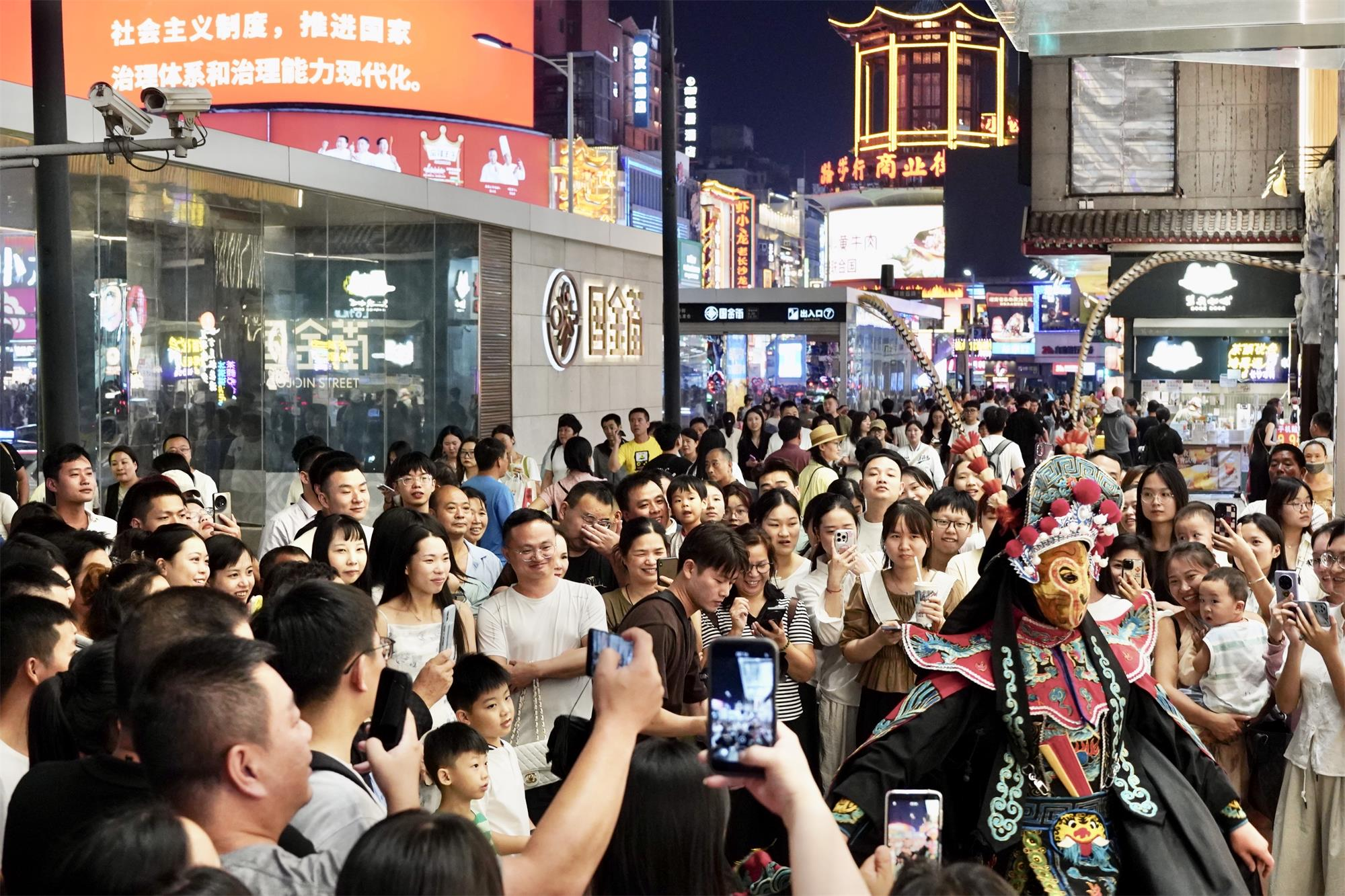 长沙，倍儿“有戏”！靖港古镇2.0燃沸五一商圈！
