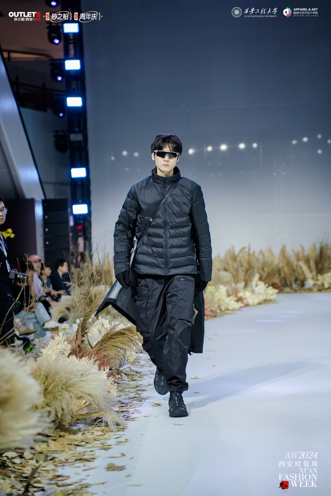 “艺术商业 超级奥莱” 砂之船西安奥莱启动红色风暴七周年庆活动